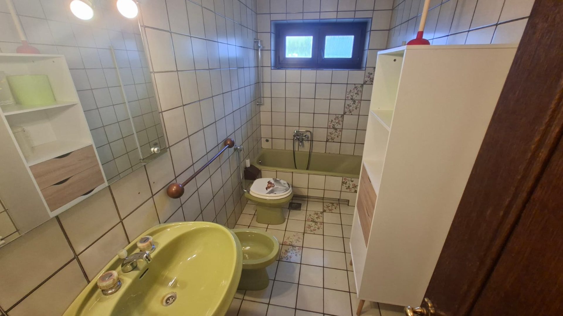 Kupaonica s kadom u kući na Donjem Zametu