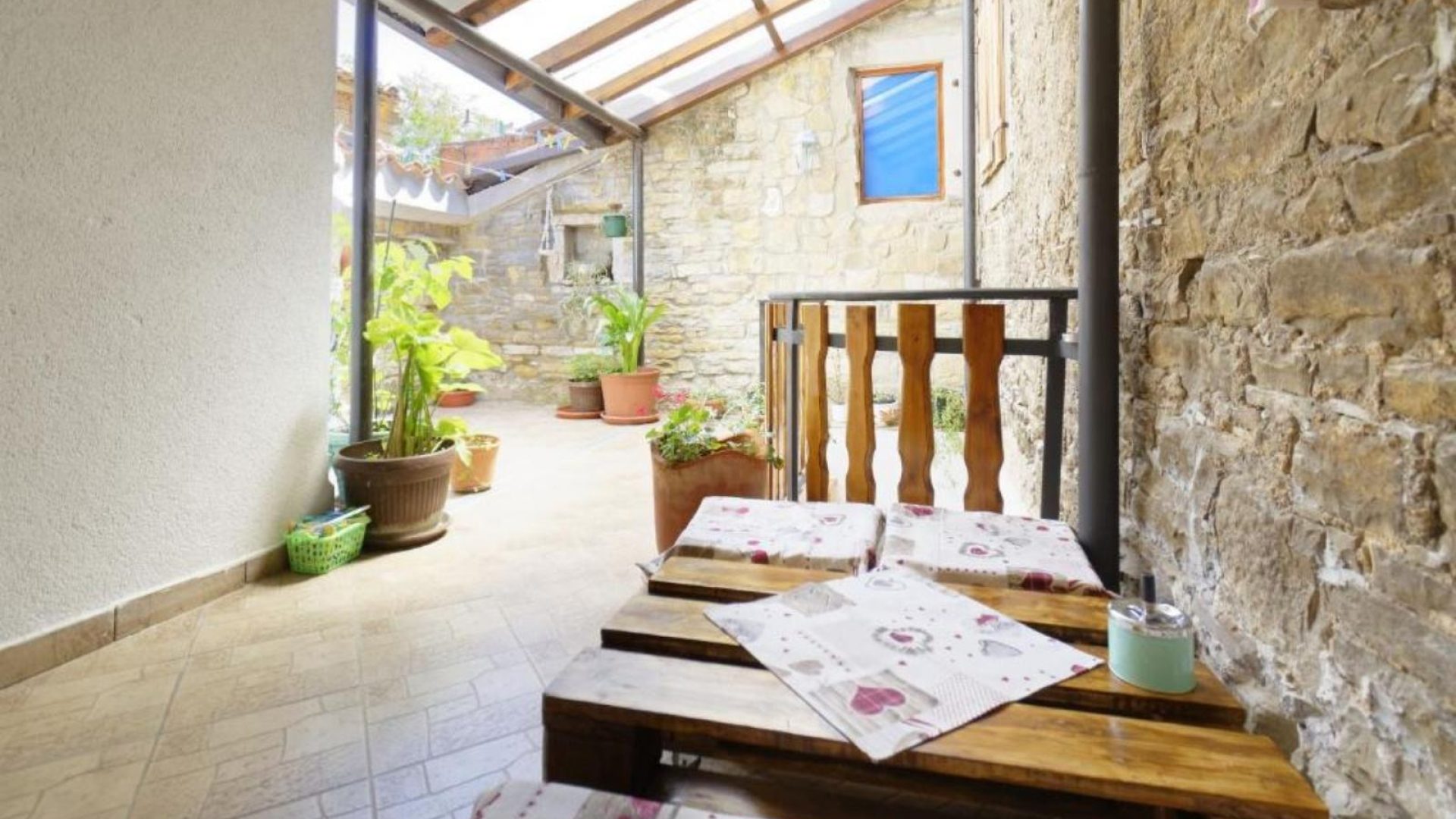 istra-momjan-kuca-centru-3-stana-slika-260135654