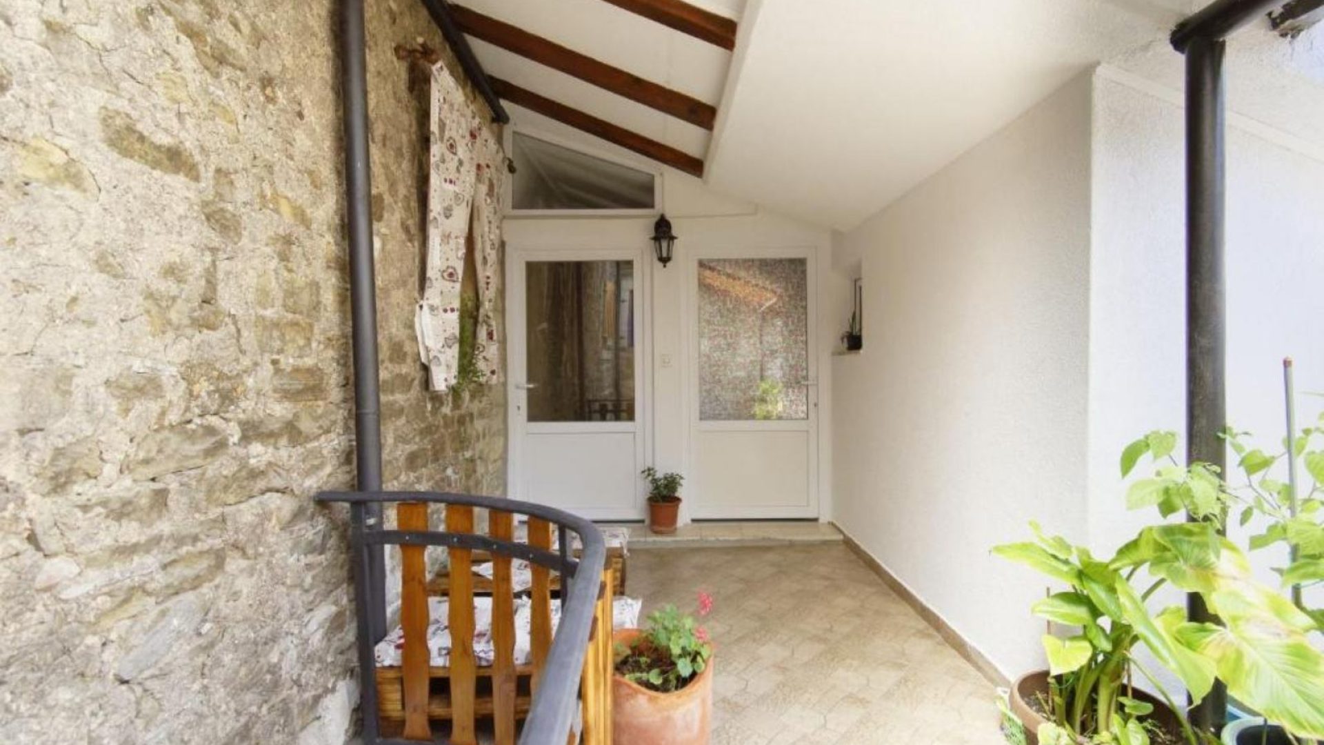 istra-momjan-kuca-centru-3-stana-slika-260135669