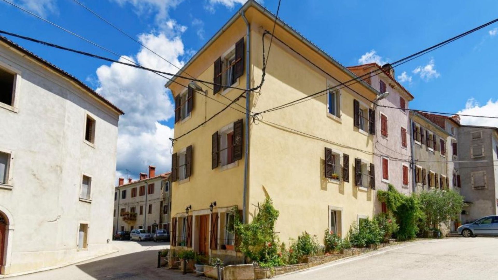 istra-momjan-kuca-centru-3-stana-slika-260135679