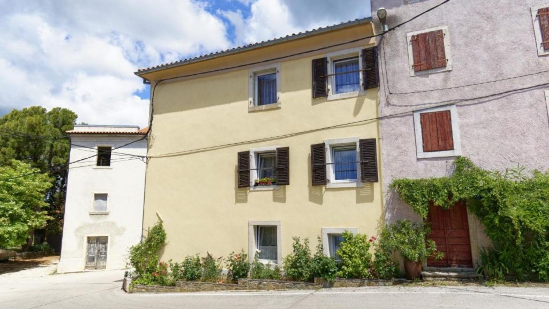 istra-momjan-kuca-centru-3-stana-slika-260135708