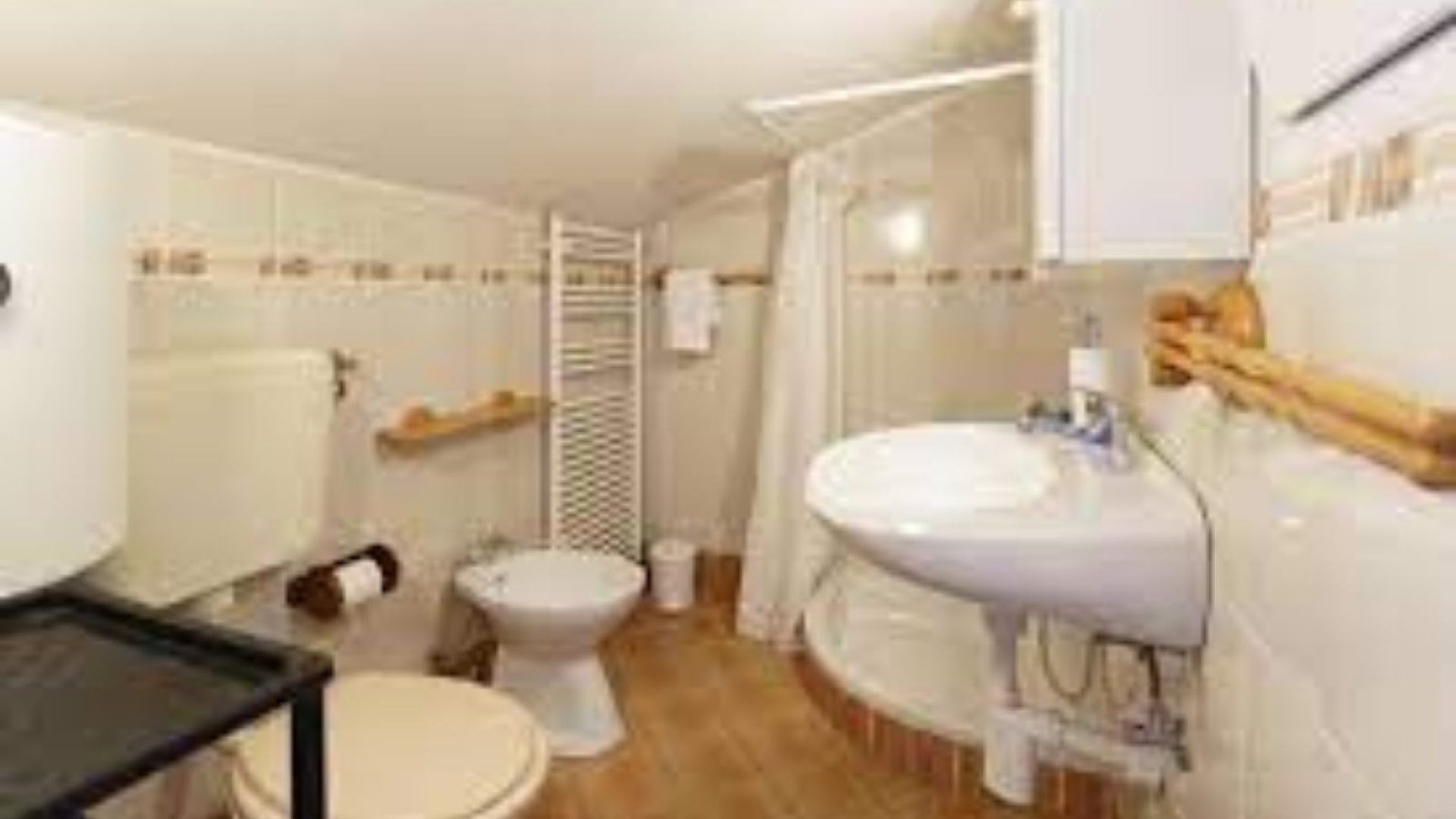 istra-momjan-kuca-centru-3-stana-slika-260135723