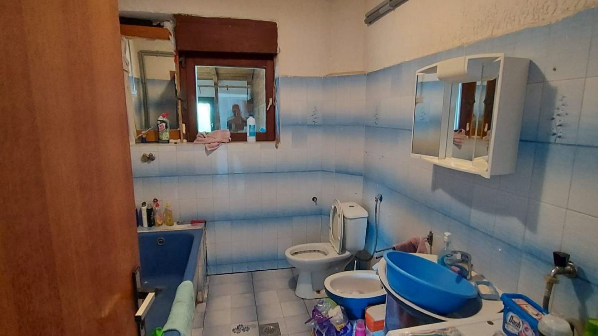 Kupaonica u kući za najam u Novakima, Sveta Nedelja