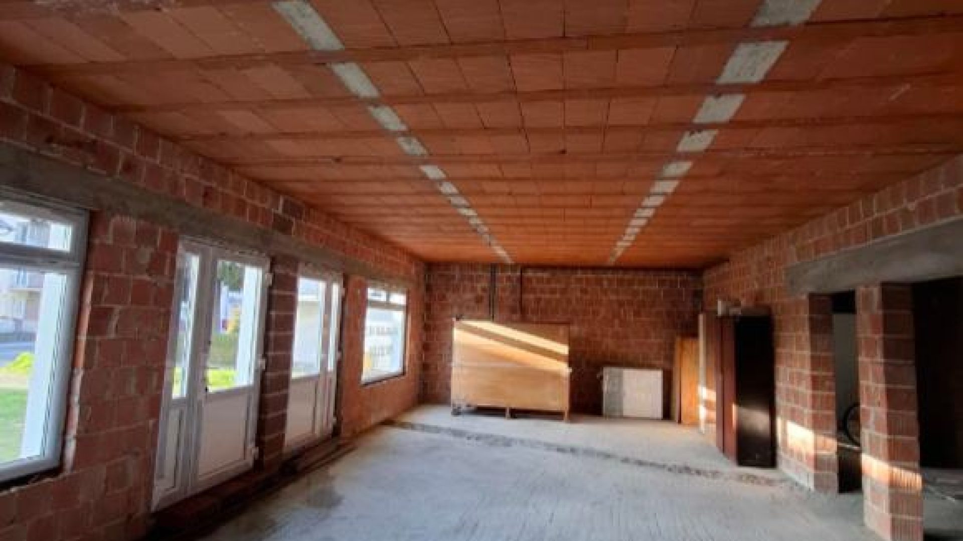 poslovni-prostor-zagreb-jelkovec-skladisni-radiona-160-m2-slika-272030310